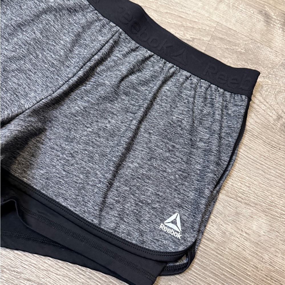 •REEBOK• RUNNING SHORTS - Picture 2 of 5